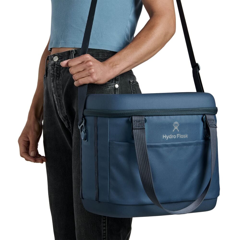 Carryout™ Soft Cooler 15 L - Black
